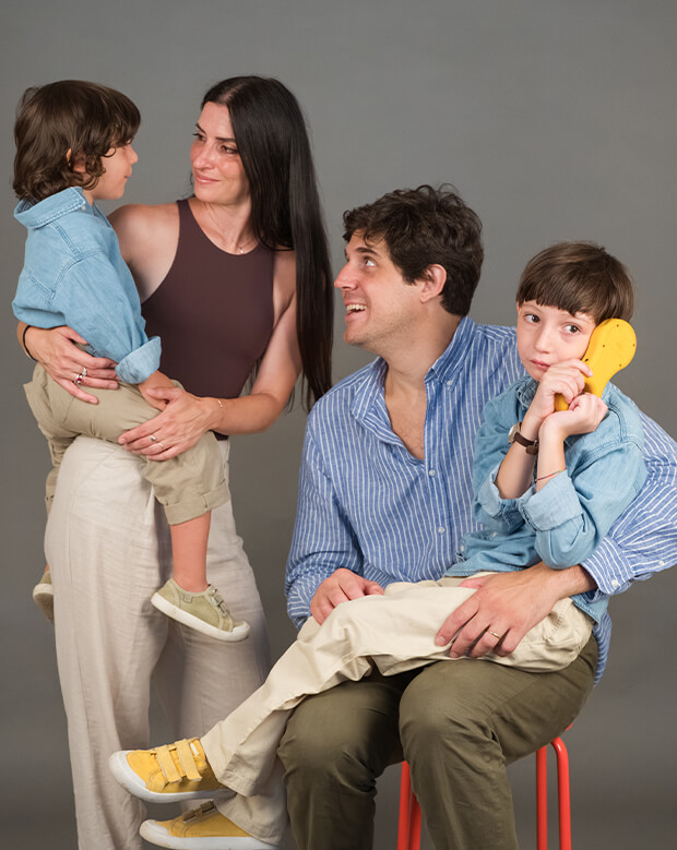 Giulia e Andrea con i loro figli